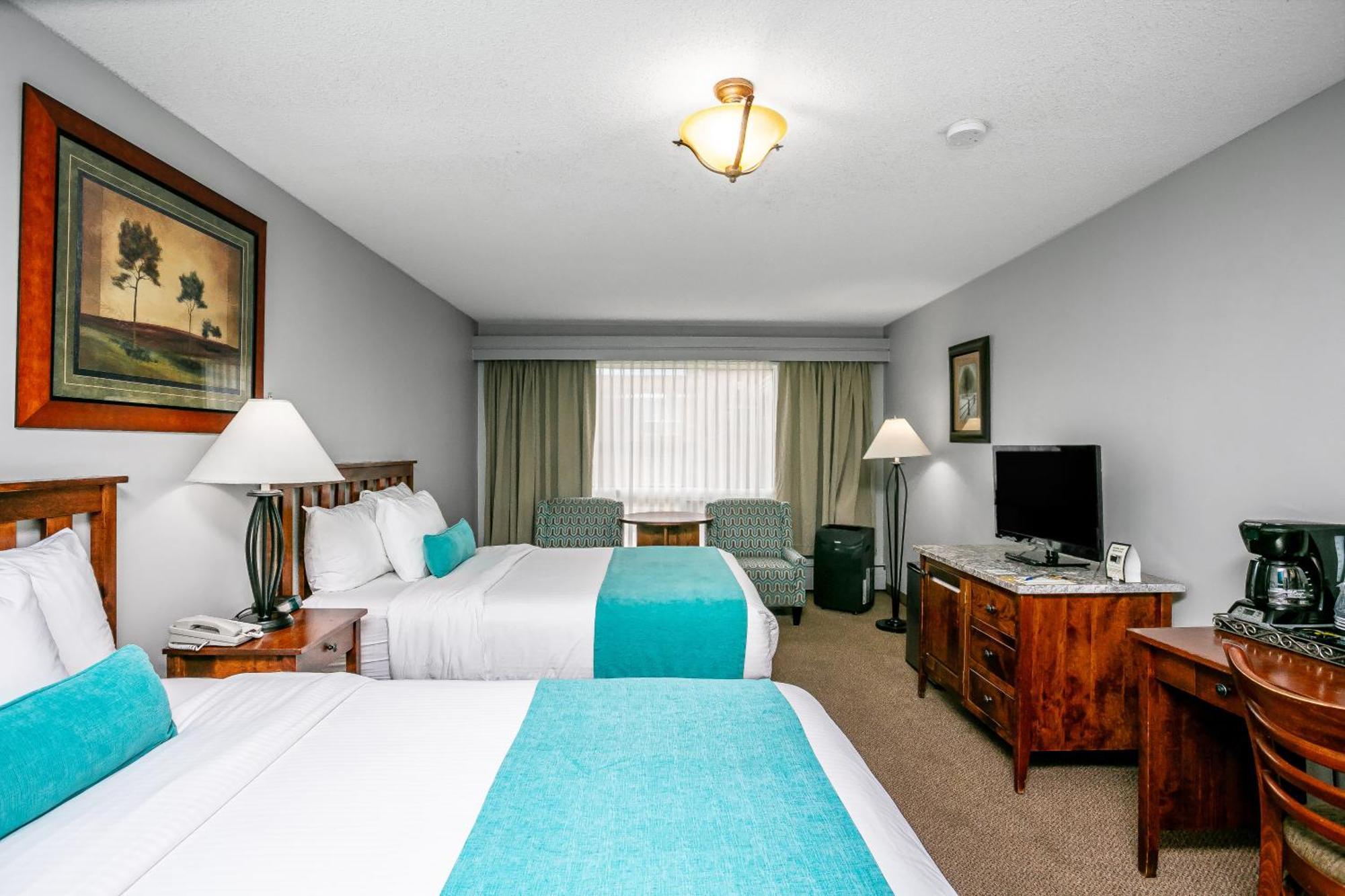 Tonquin Inn Джаспер Номер фото